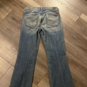 7 jeans for all mankind. Dojo-style flared. Size 26 good condition.